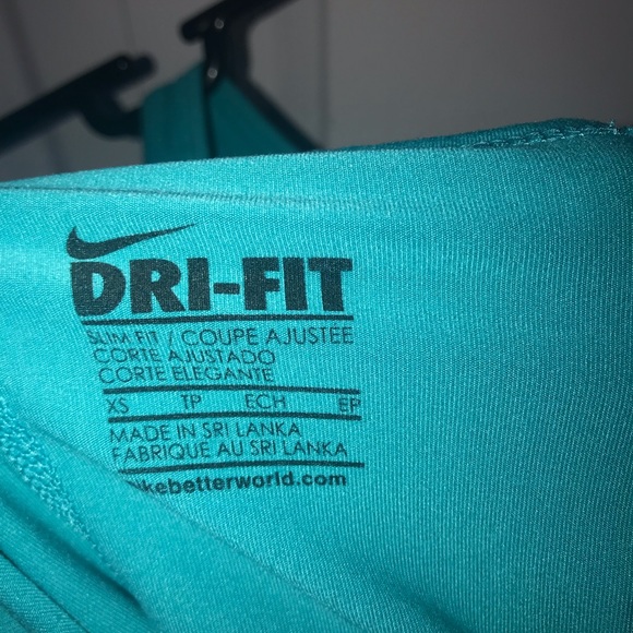 Nike tank - Picture 2 of 2